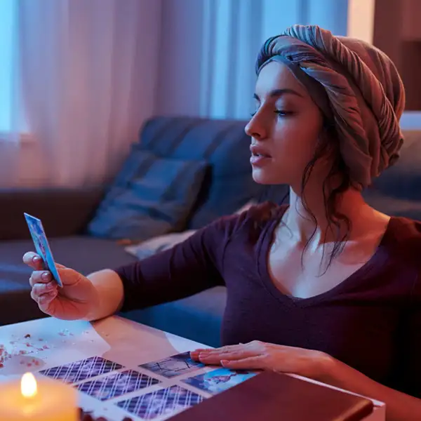 work as a tarot reader from home, start making money! work as a tarot reader from home, start making money!