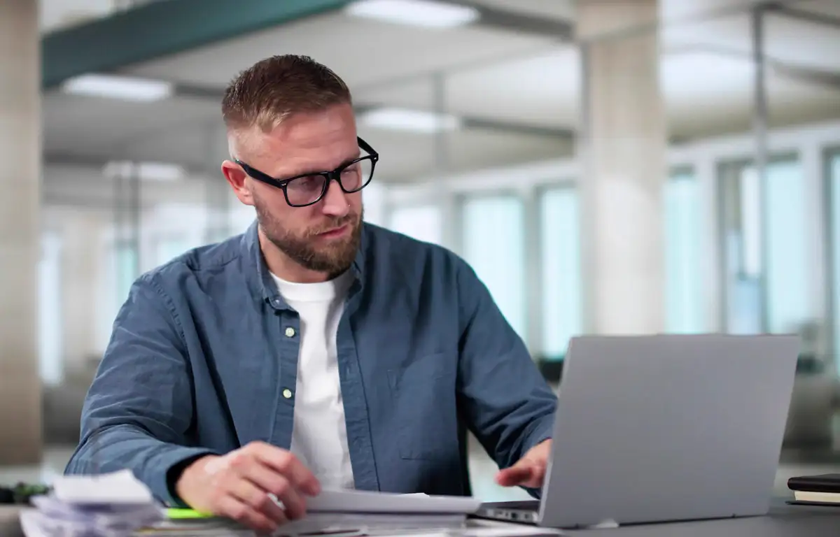 Calcula el Precio del 807 y Maximiza Ingresos