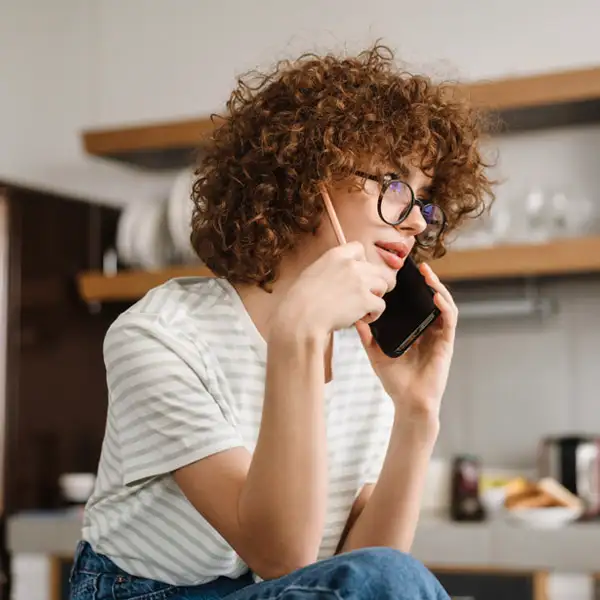 Cómo llamar al 807 y qué espera el cliente cuando marca