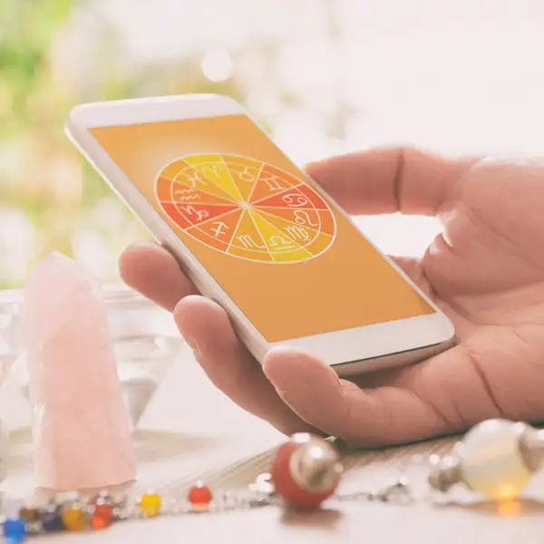 Cómo montar un negocio de tarot con líneas 806 y centralita virtual