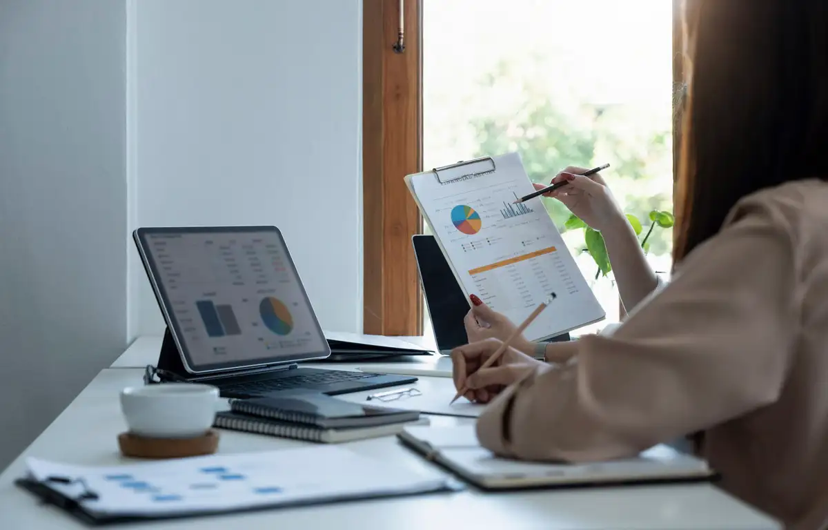 GTPhone vs Globalcom: Mejor tecnología 807 comparada