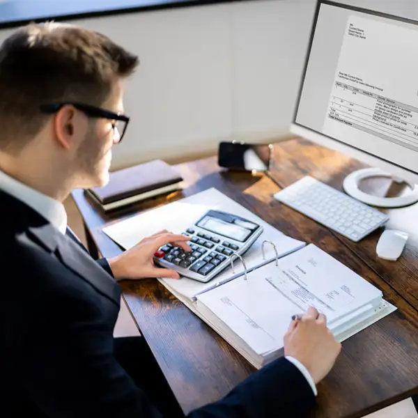 ¿Cuánto cuesta llamar a un 807? Esto pagan tus clientes