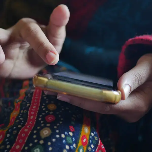 De las aplicaciones para trabajar como tarotista al 806