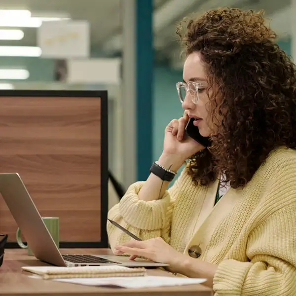 ¿El teléfono 900 de Ikea es gratuito? Copia su modelo de negocio